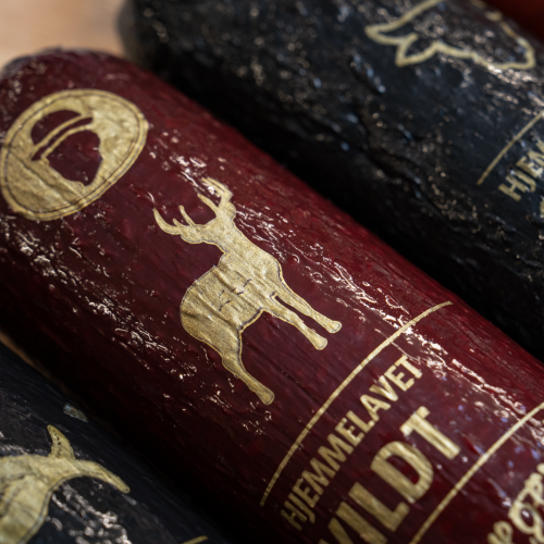 Spegepølse med vestjysk krondyr og hvidløg